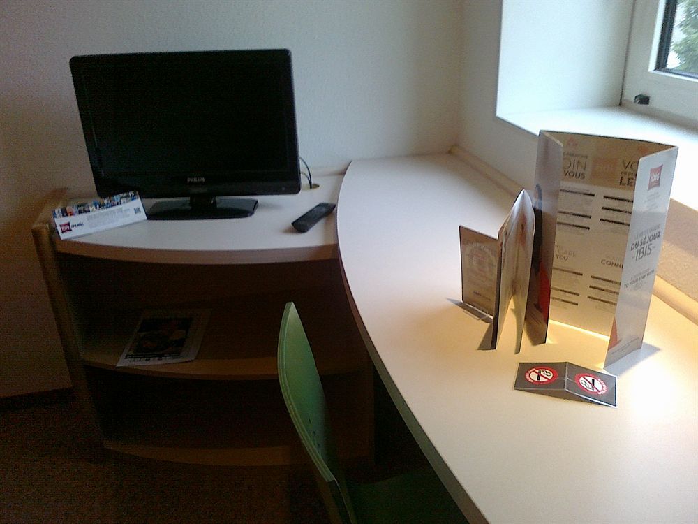Ibis Styles Strasbourg Stade De La Meinau מראה חיצוני תמונה
